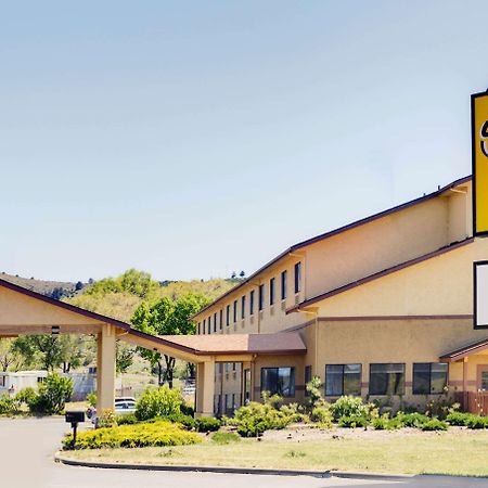 Super 8 By Wyndham Klamath Falls Extérieur photo