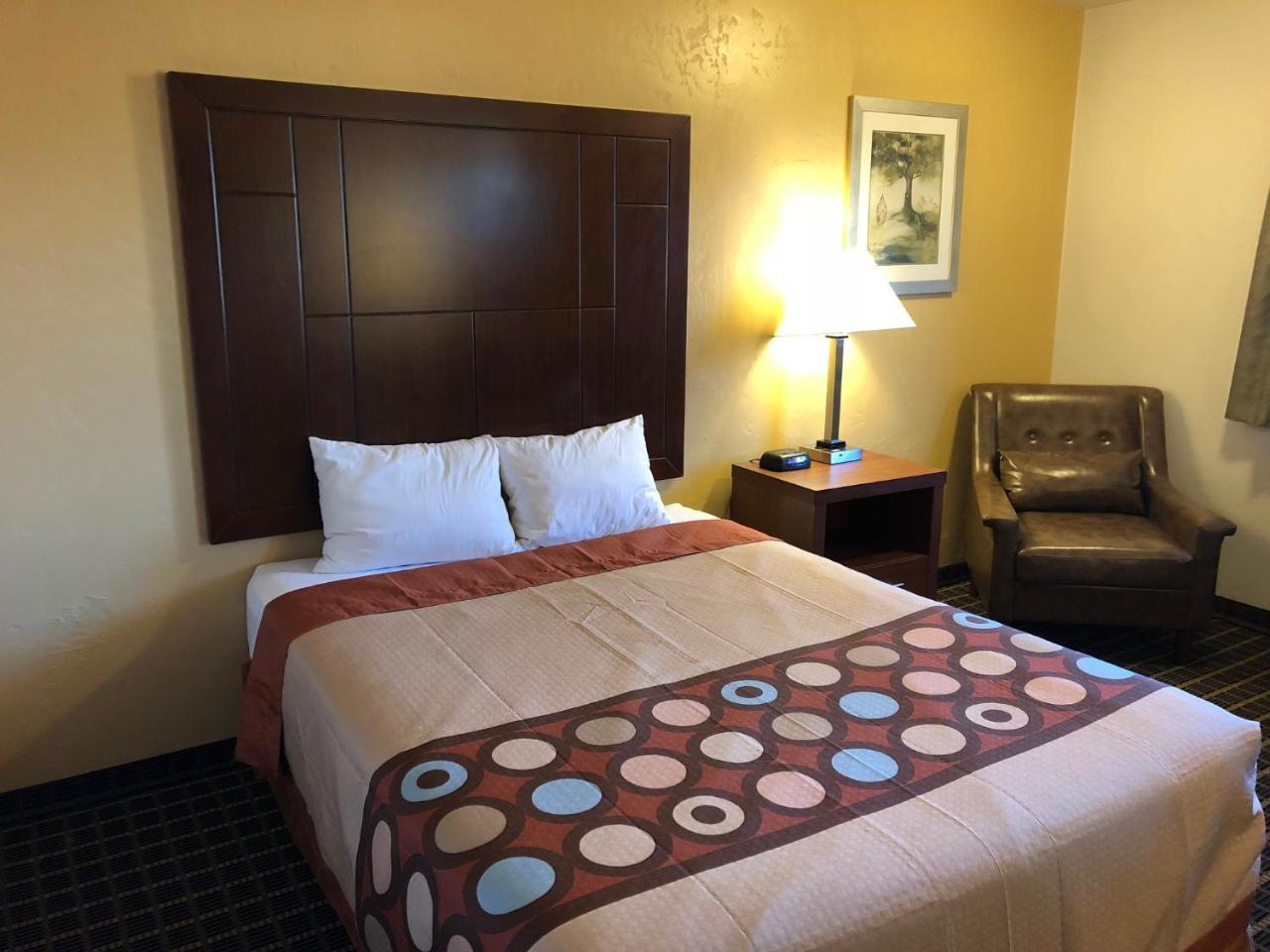 Super 8 By Wyndham Klamath Falls Extérieur photo